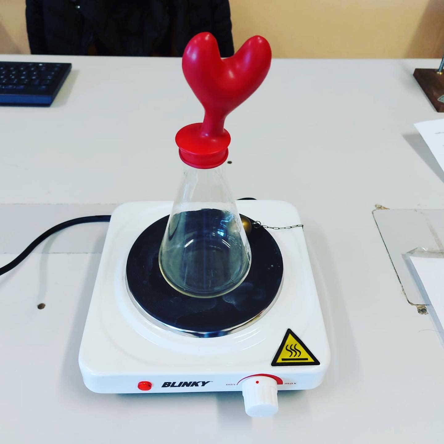 Dilatazione termica...con il cuore! Istituto Asisium